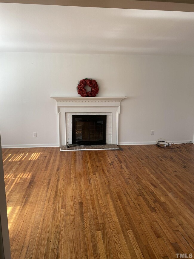 Building Photo - 1301 Cypress Rd