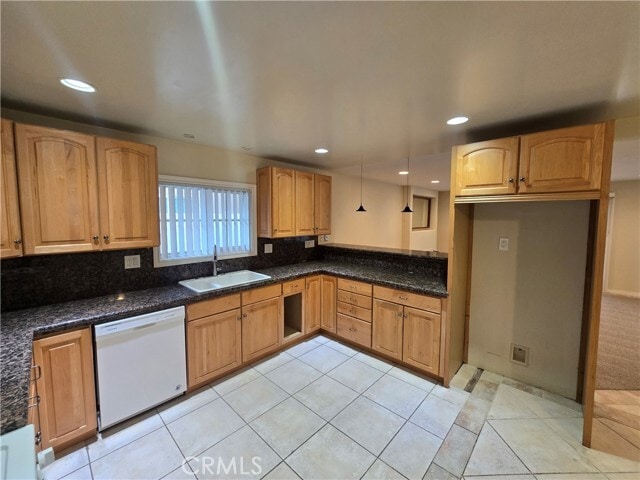 Building Photo - 10362 Shalom Dr