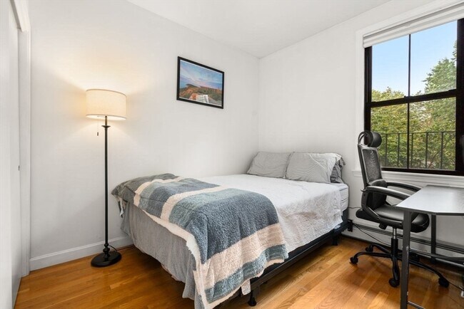 Building Photo - 20 Concord Square