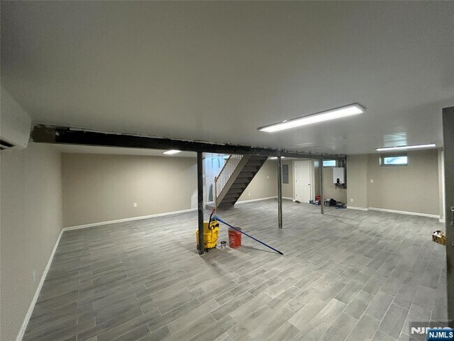 Building Photo - 380 Milford Ave.