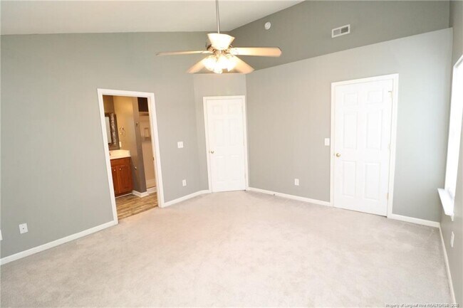 Building Photo - 10941 Pendragon Pl