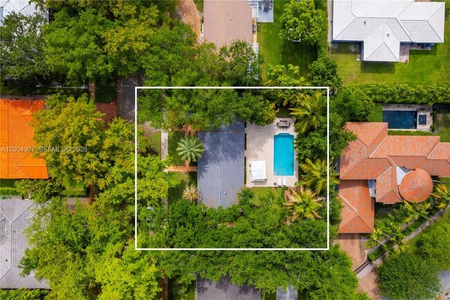 Building Photo - Mariposa Avenue, Coral Gables, FL 33146 - 3 BR 2 BA single-family home