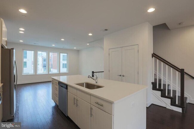 Building Photo - 1235 Cooksie St