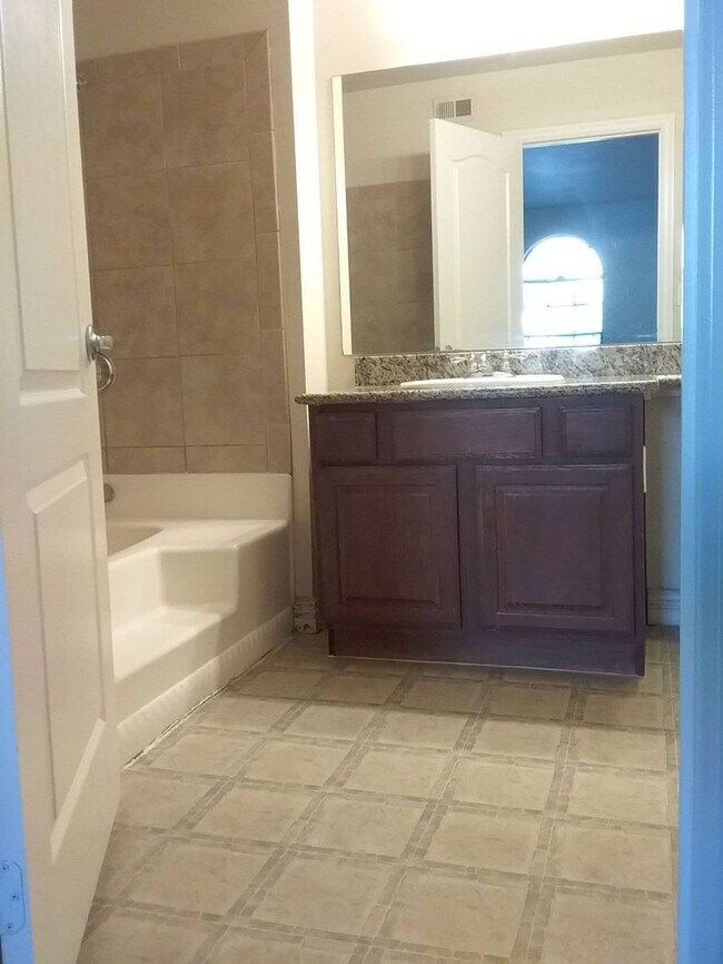 Building Photo - 4050 Pacific Harbors Dr