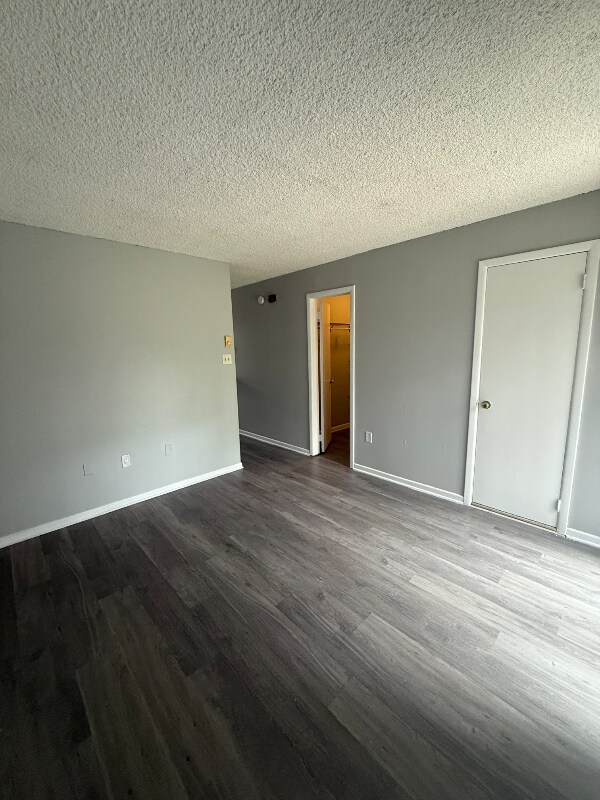 Building Photo - 2105 Florence Ave