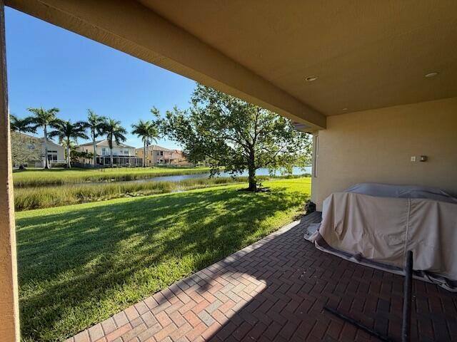 Building Photo - 12091 SW Bennington Cir