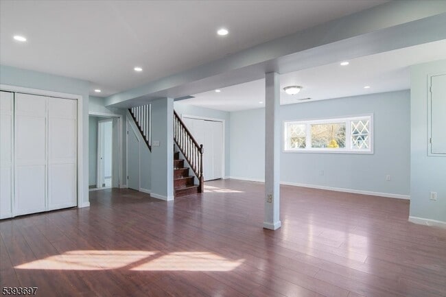 Building Photo - 301 Riverview Rd