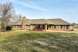 Building Photo - 7201 NW 150th St