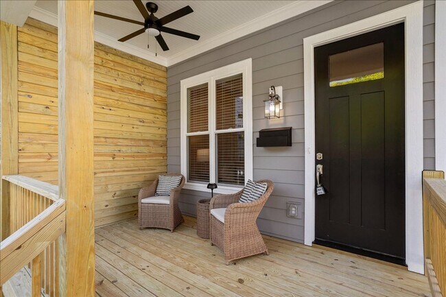Building Photo - Brand New 2 Bedroom, 2 Bath Duplex in Downtown Durham!