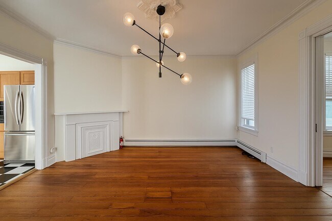 Building Photo - 41 Lincoln St