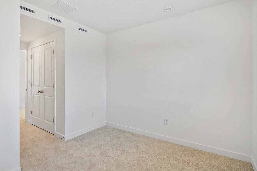 Building Photo - 1943 N Fireball Ln