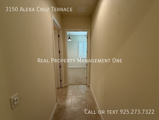 Building Photo - 3150 Alexa Cruz Terrace