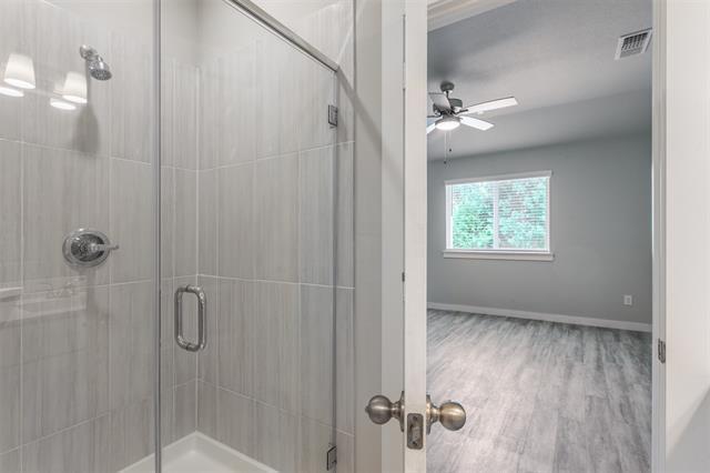 Building Photo - 1328 Creekbank Dr