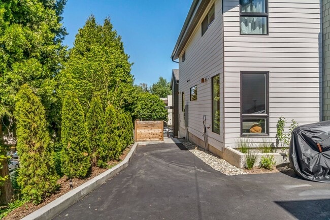 Building Photo - Brand New Construction! 2 Bedroom 2.5 Bath...