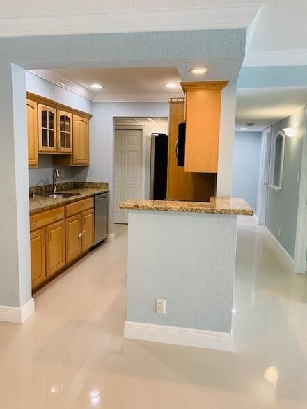 Building Photo - 1515 E Broward Blvd