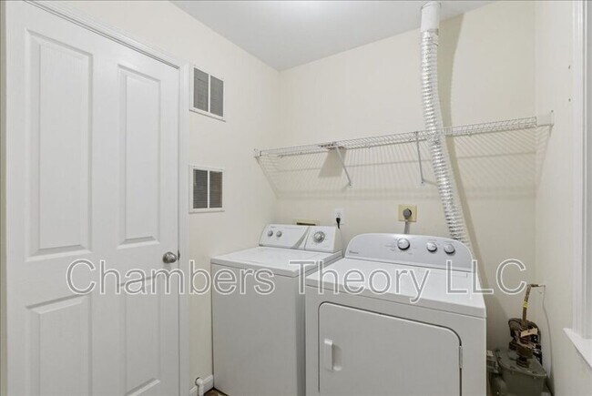 Building Photo - 4664 Kirkland Pl