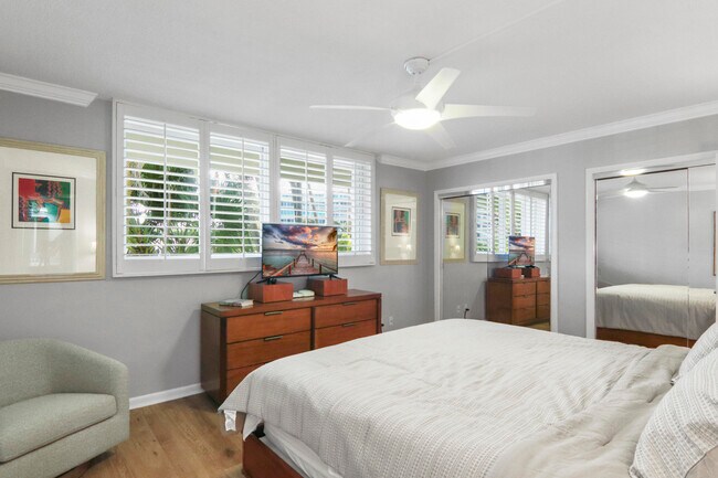 Building Photo - 139 Sunrise Ave