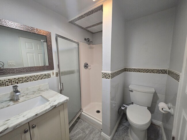 Building Photo - 9622 Stonybrook Dr