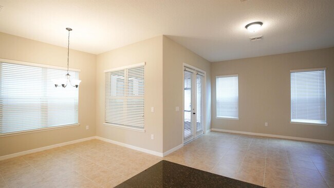 Building Photo - 12663 Salomon Cove Dr