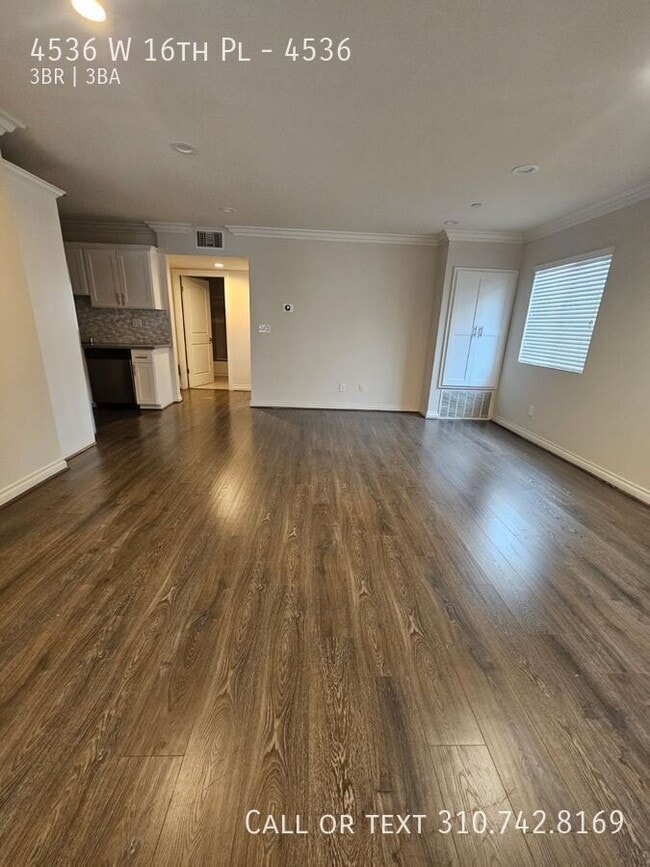 Building Photo - 4536 W 16th Pl