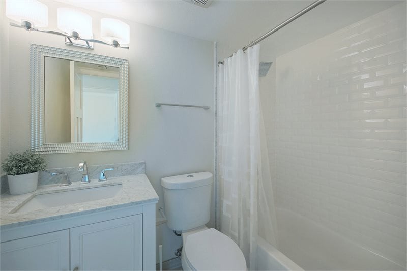 Building Photo - 948 S Alma School Rd