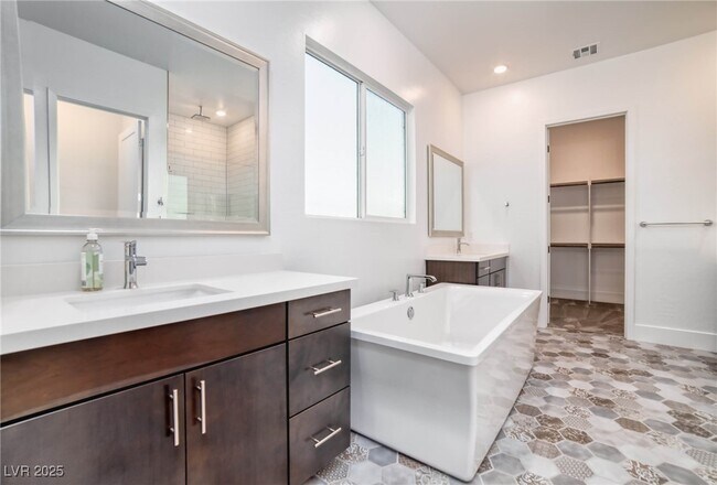 Building Photo - 11288 Rebel Dome Ct