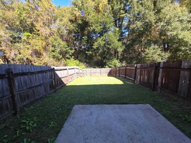 Building Photo - 435 Sandy Oak Dr