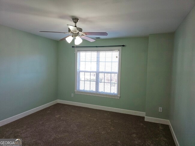 Building Photo - 185 Rock Hill Dr