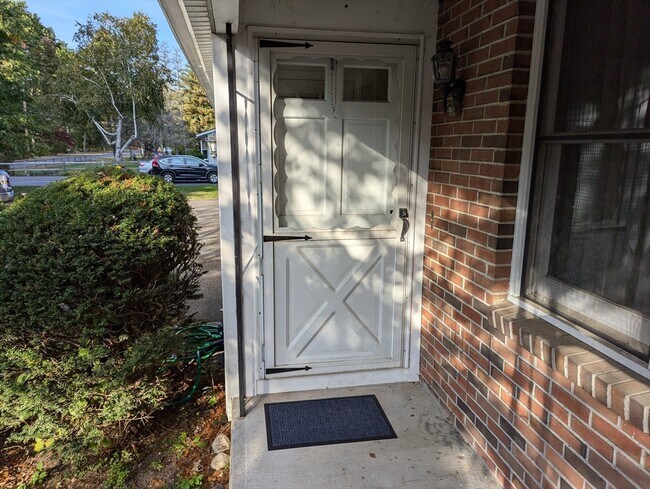 Building Photo - 30 Long Plain Rd