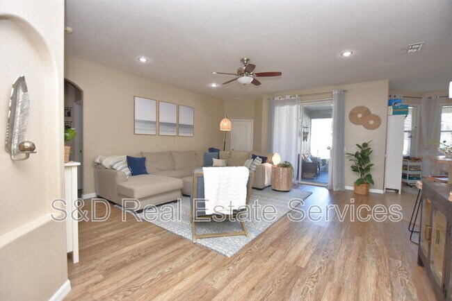 Building Photo - 7061 Heatherbrook Dr