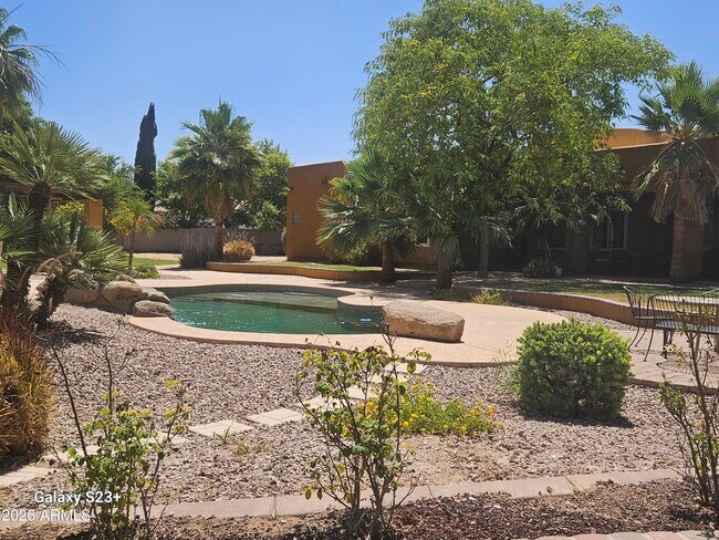 Building Photo - 5118 W Winston Dr