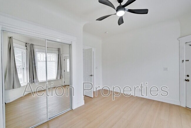 Building Photo - 241 N 12th St