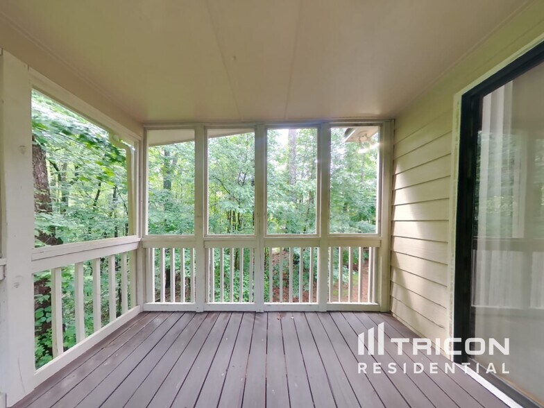 Building Photo - 143 Aspen Ct