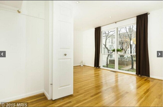 Back Bedroom with Garden View - 242 G St SW