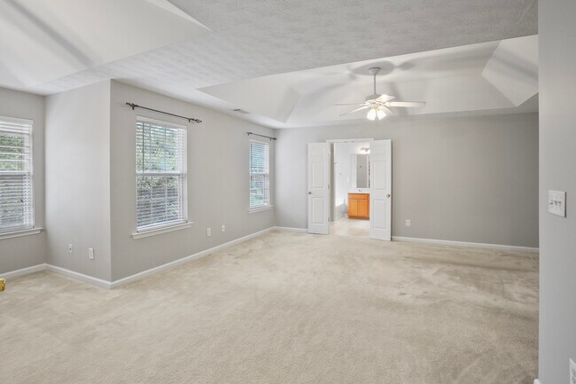 Building Photo - 2643 Whispering Pines Dr SW