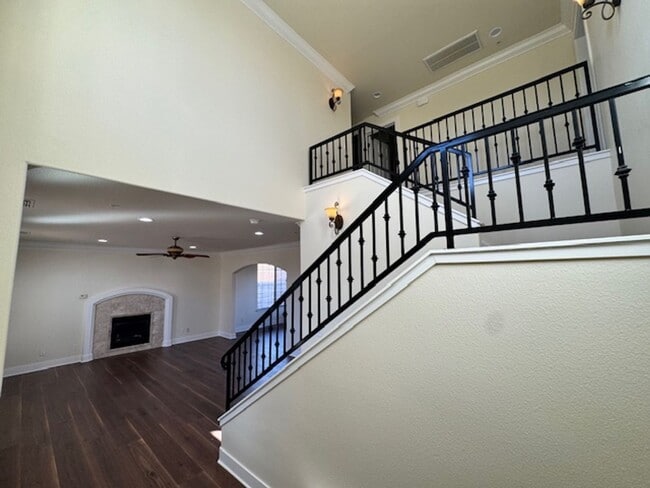 Building Photo - Upscale Modern 4 Bed | 2.5 Bath – Yard Maintenance Included | 2,271 Sq Ft | Prime Location