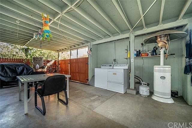 Building Photo - 551 Holladay Pl