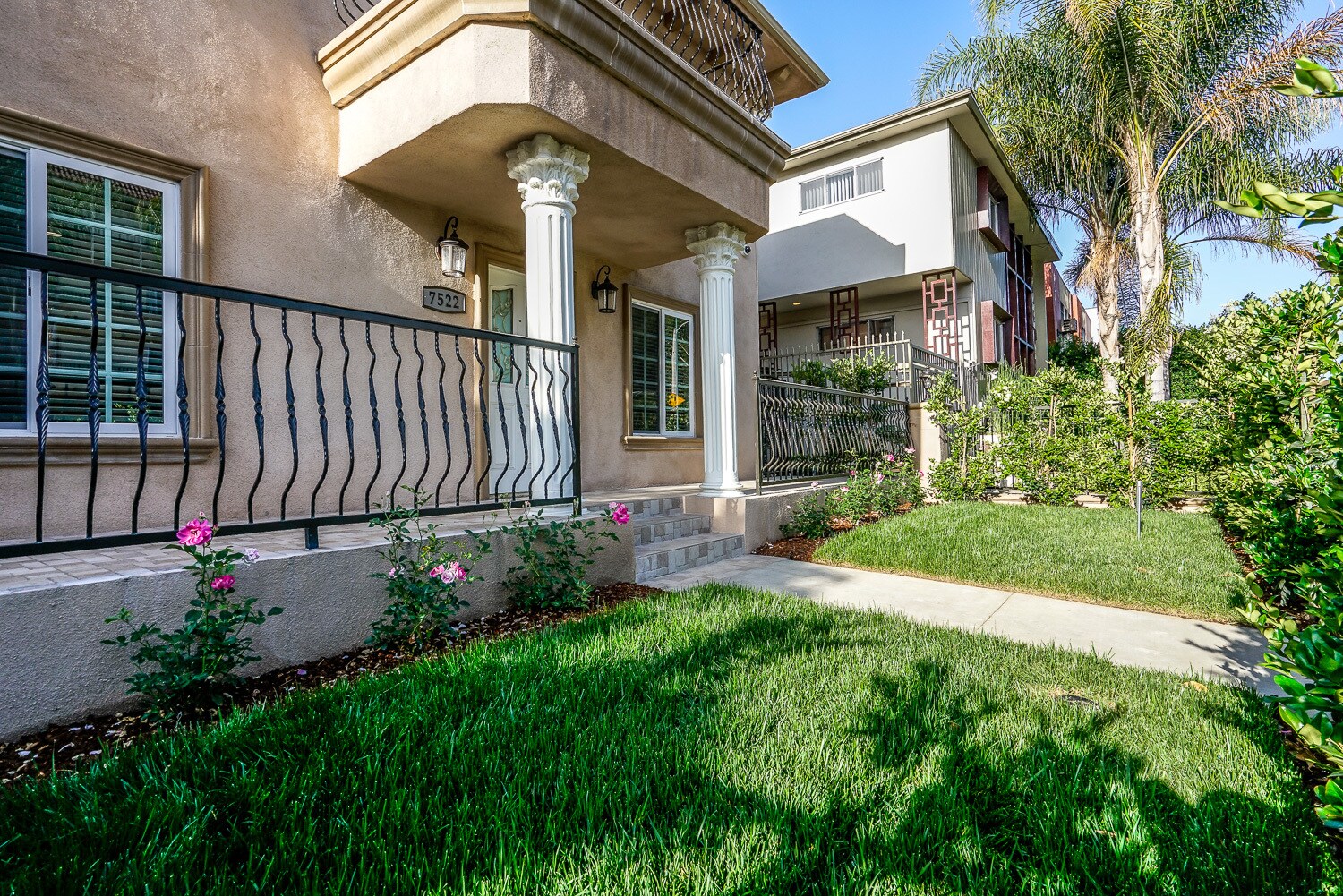 Building Photo - 7522 Fountain Ave