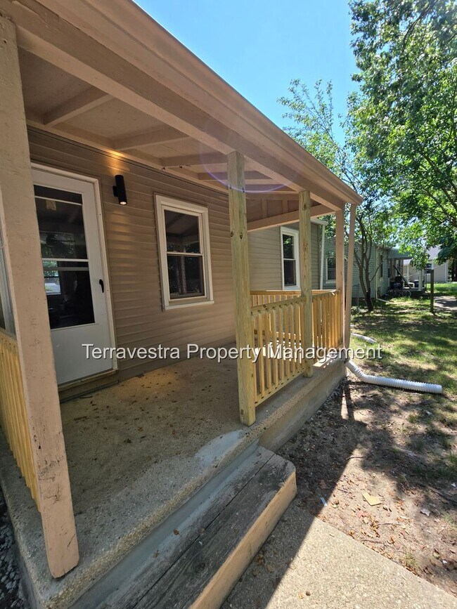 Building Photo - Upper Deerfield 3 bed
