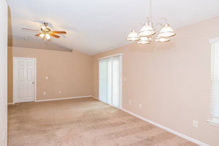 Building Photo - 4479 Cobblefield Cir W