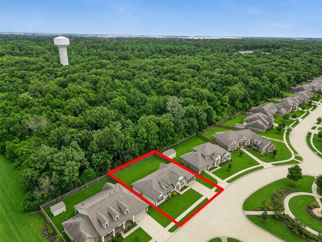 Building Photo - 8510 Amber Bend Dr