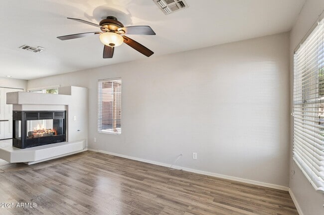 Building Photo - 17606 N 17th Pl