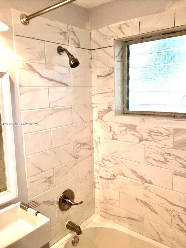 Building Photo - 2507 Andros Ln