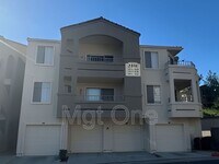 Building Photo - 2040 Las Colinas Cir