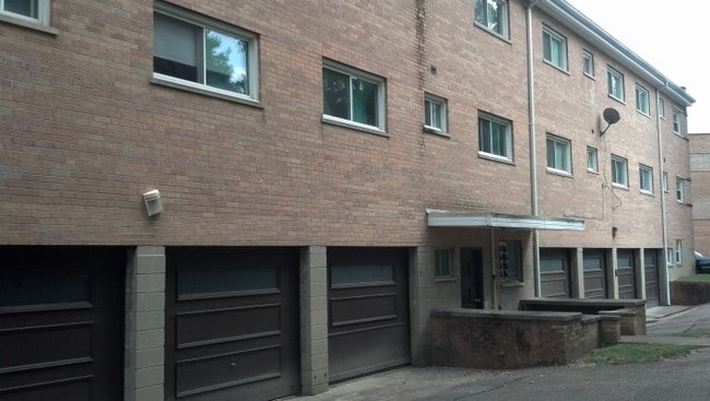 Building Photo - Mears Cove Apartments