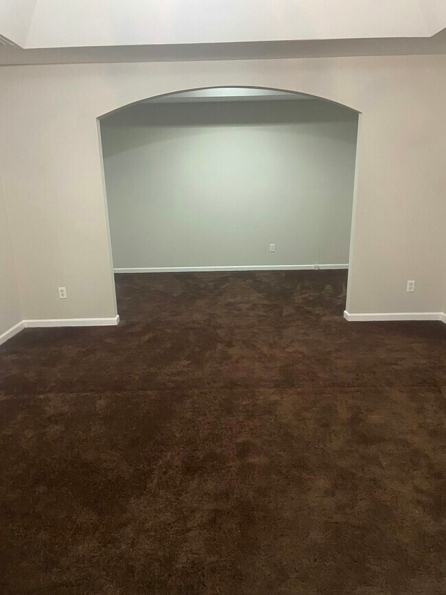 Building Photo - 7092 Walton Hl