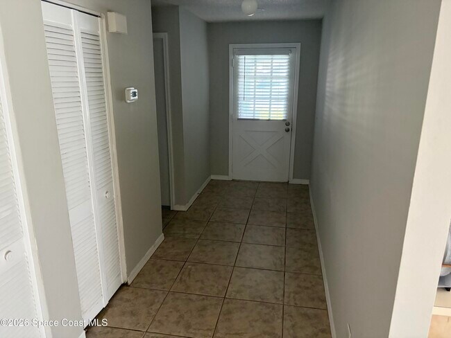 Building Photo - 1668 Bruman Terrace
