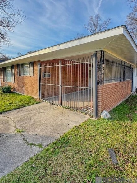 Building Photo - 1945 77th Ave