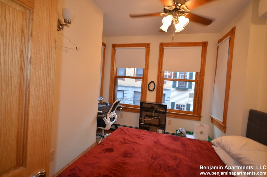 Building Photo - 16 S Russell St