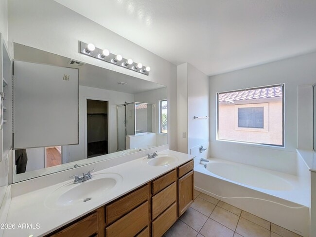 Building Photo - 6416 N 78th Ln